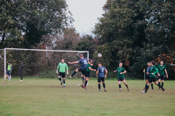 SaintsFC_241013-090.jpg
